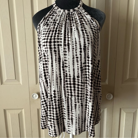 mezzanine Tops - Women's Black and White Halter Top
